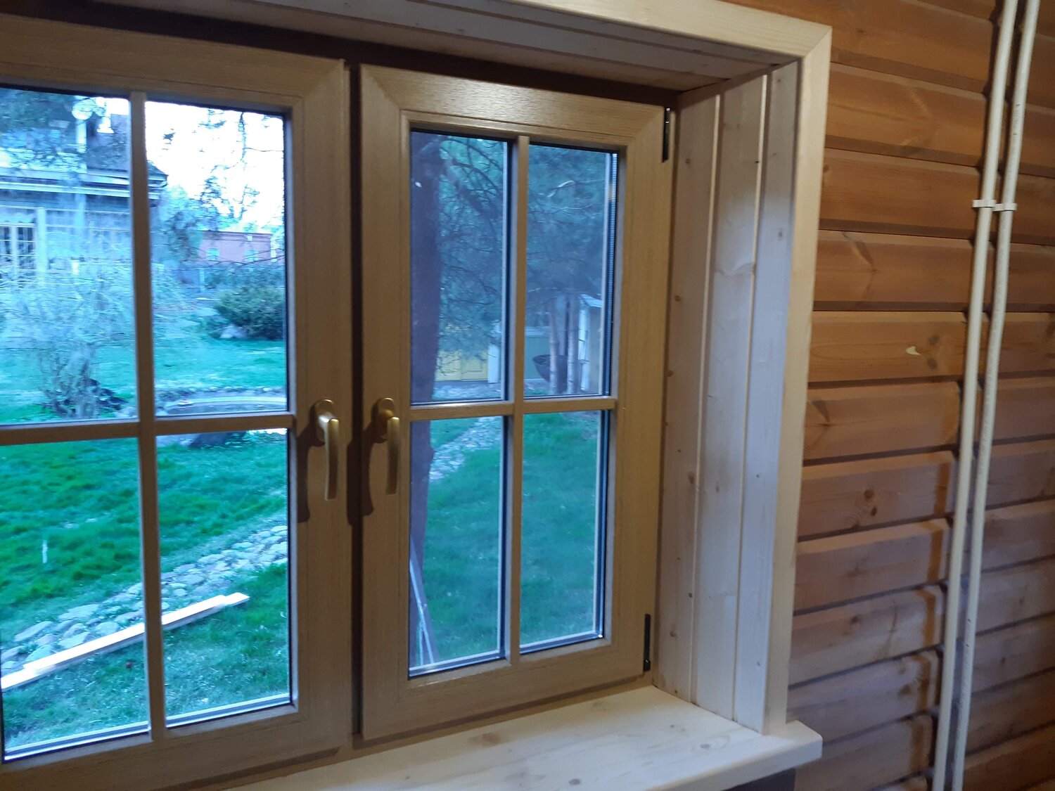 Установленные балконные двери