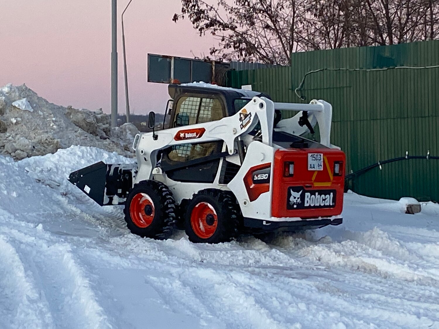 мини погрузчик бобкэт, мини-погрузчик bobcat s530, мини погрузчик bobcat, мини-погрузчик, погрузчик bobcat