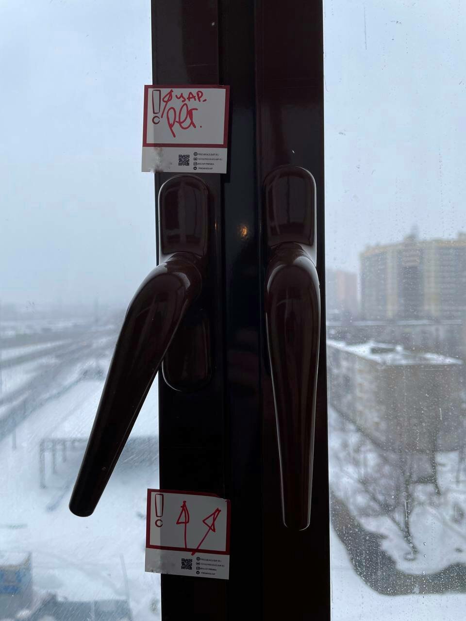 ручка замок, оконная ручка, замок на калитку, окна двери, ручки для пластиковых окон