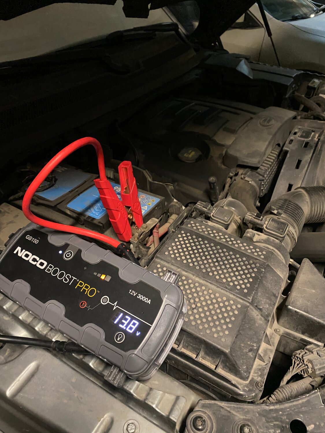 аккумулятор автомобиля, прикурить автомобиль noco, вспомогательные авто аккумуляторы, прикурить автомобиль нижний новгород, мощные аккумы авто