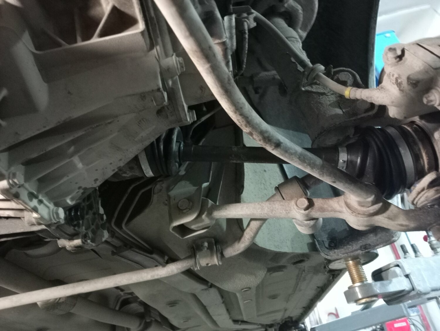 подвеска, ремонт подвески, подвеска бмв ф10, болт крепления переднего рычага подвески дэу нексия, постукивает передняя подвеска g35x
