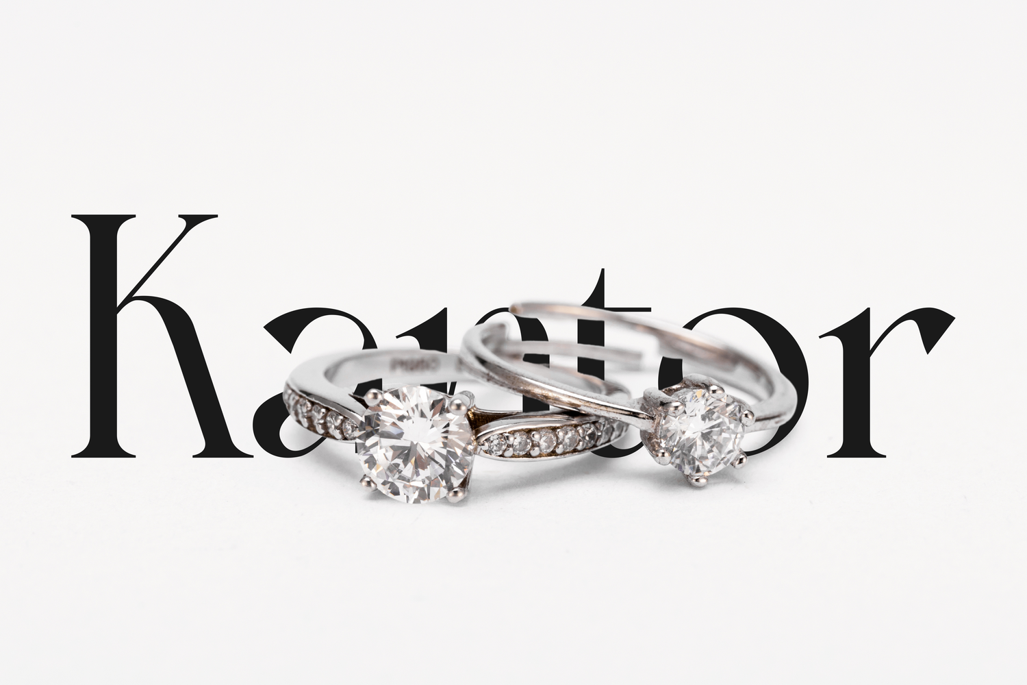 украшение, изделия с бриллиантами, серебряные украшение ювелирные на сером фоне, кольца с бриллиантами необычный дизайн, ювелирные украшения