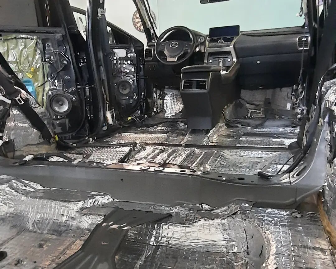 шумоизоляция на пол автомобиля, шумоизоляция автомобиля, материал для шумоизоляции автомобиля, lx 450 шумка, шумоизоляция авто