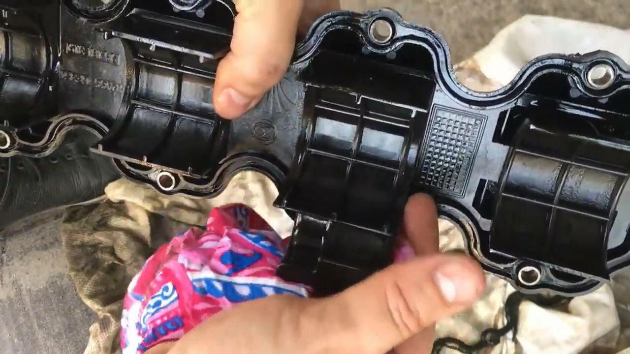 клапанная крышка шевроле ланос 1.5, маслоотделитель клапанной крышки chevrolet, прокладка клапанной крышки шанс 1.5, x16szr клапанная крышка, клапанная крышка