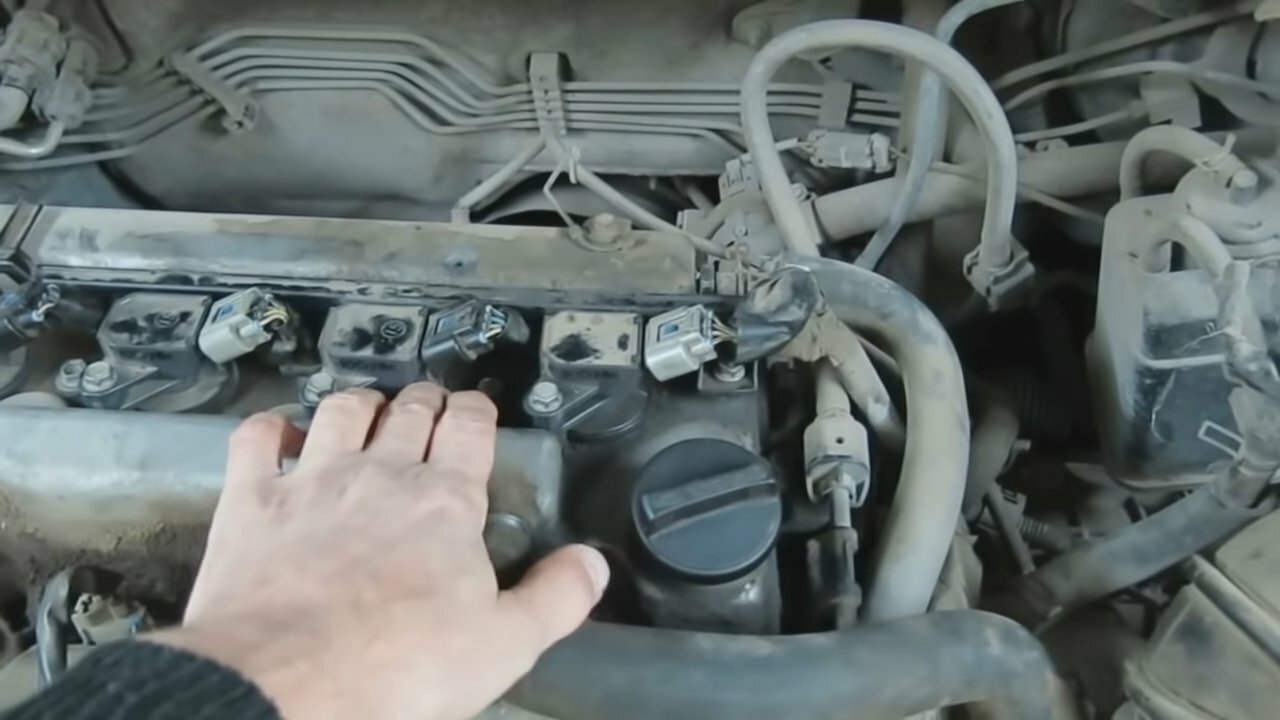меняем свечи зажигания прадо 120 4.0 л, тойота авенсис ошибка p0403, киа серато 4 свечи катушка, ниссан премьер п 12 1.6 впрыск, тайота карола 150 кузов расположение катушек зажигания