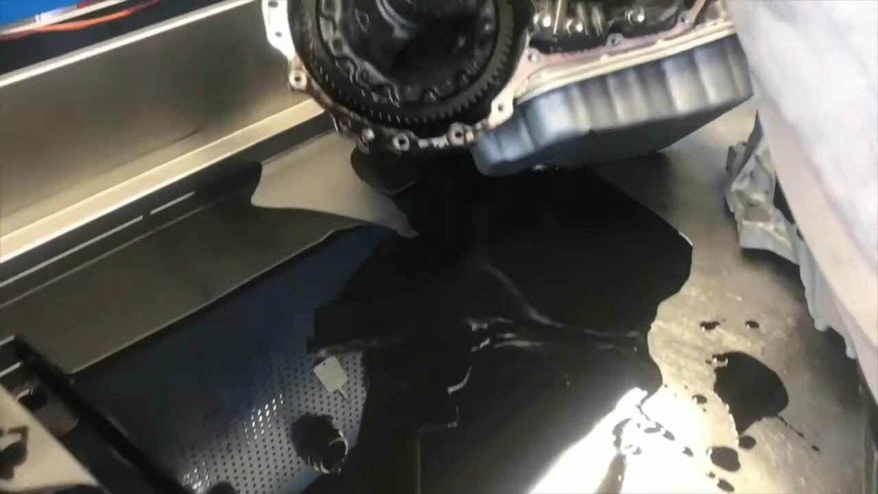 проверка авто перед покупкой, замена масла в акпп, очиститель для поддона акпп, шумоизоляция авто nissan primera p11, лада 2114 картер на подъемнике