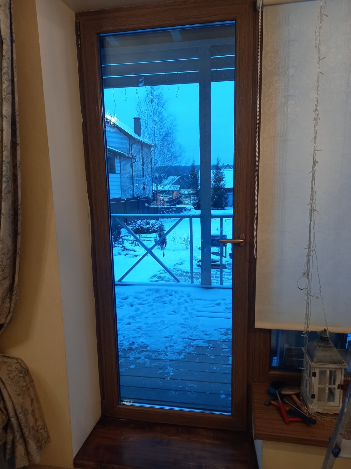 Замена уплотнителя на входной двери.