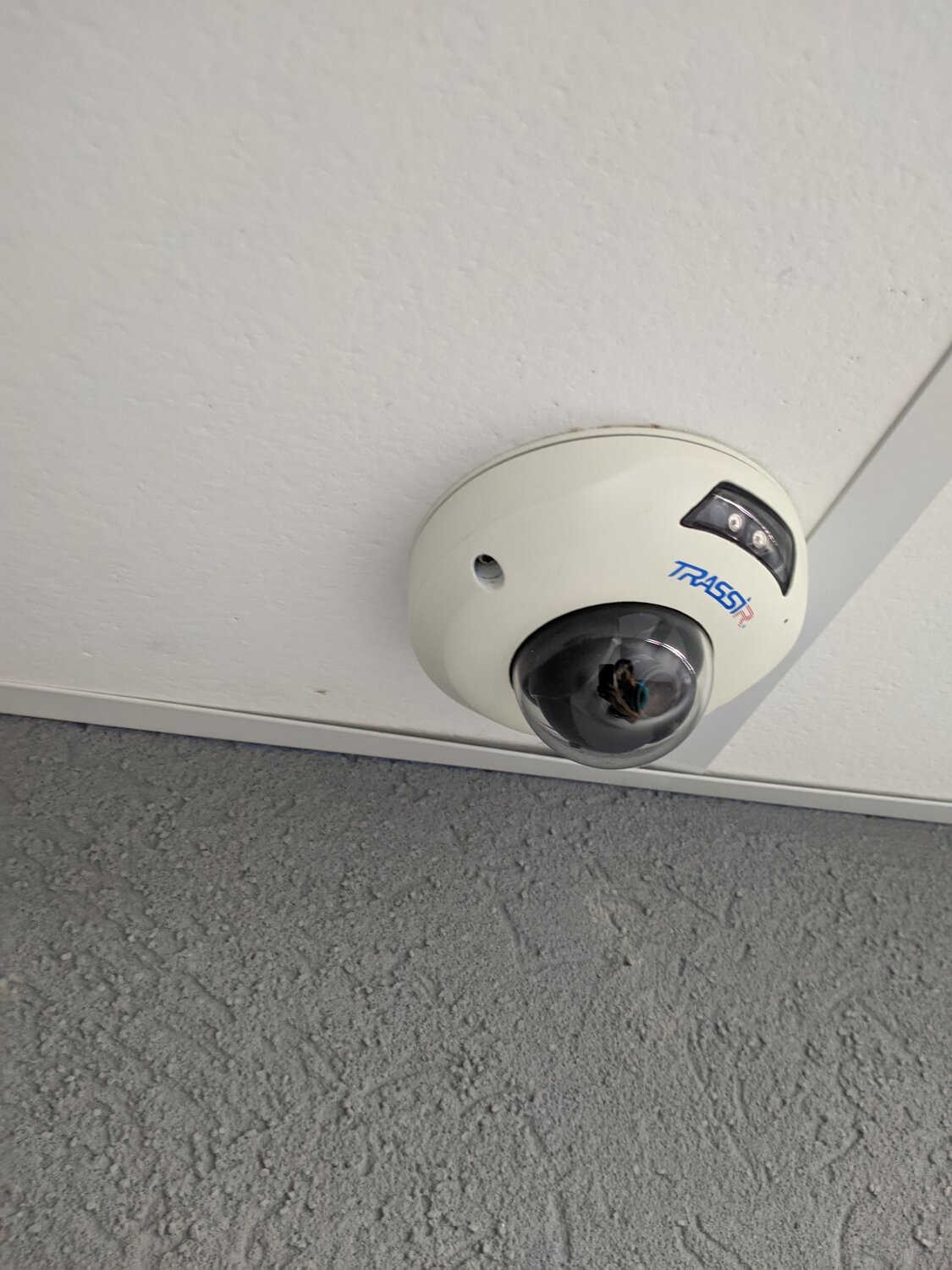 камеры, ip-камера, ip-камера trassir tr-d4121ir1, купольная камера, камера dahua lp 22