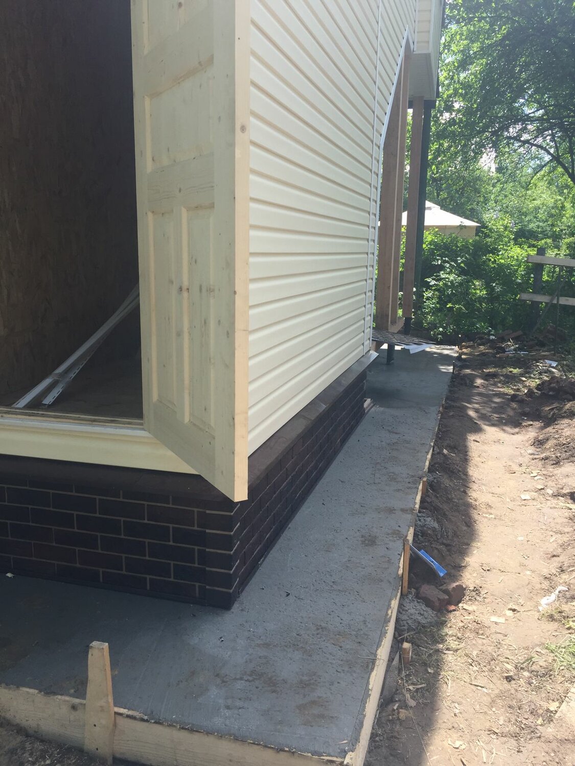 сайдинг для цоколя, цокольный сайдинг, отлив под цоколь сайдинг 45, отделка цоколя сайдингом, цоколь дома