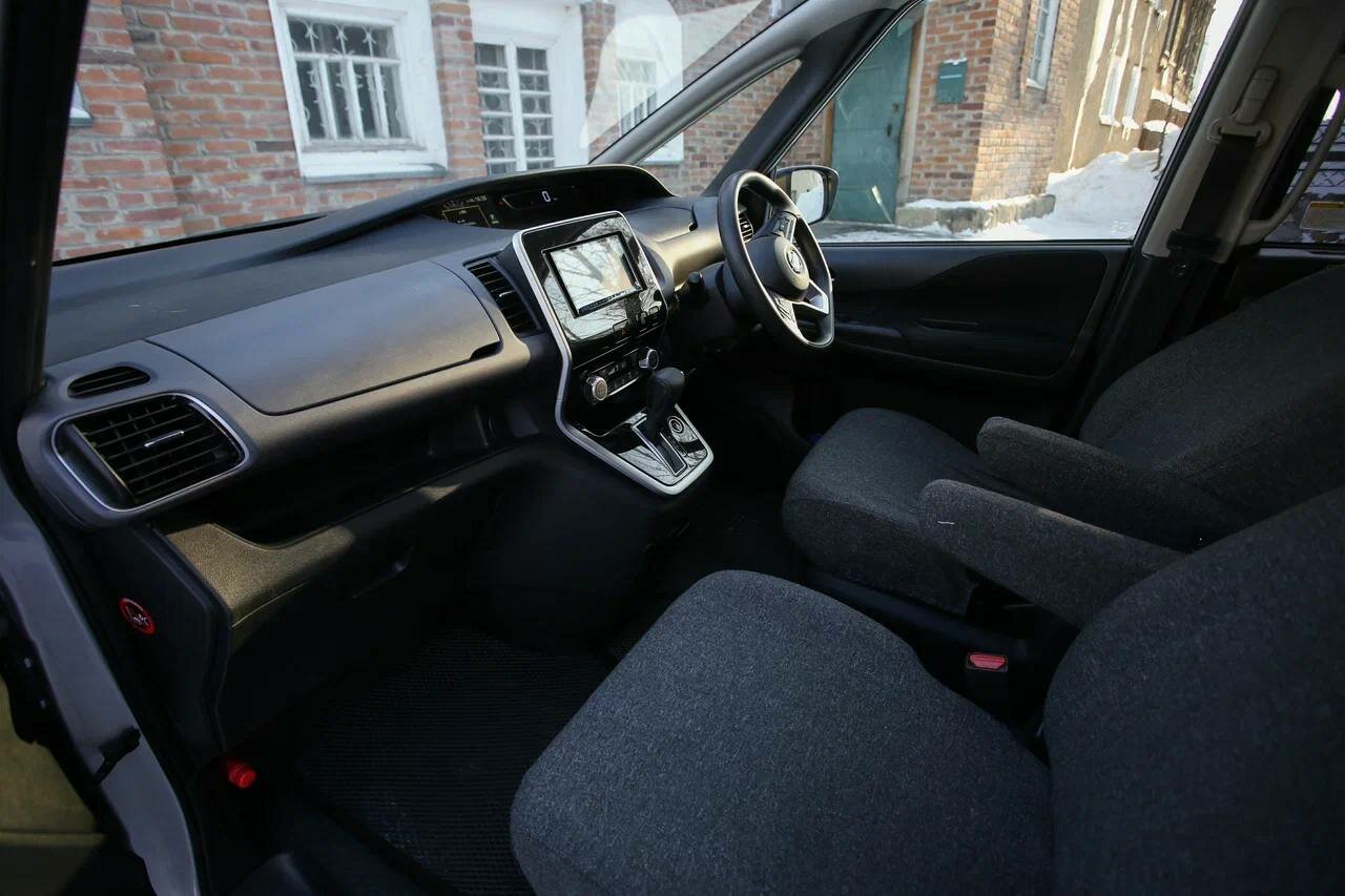 honda stepwgn, toyota noah 2017, toyota noah, honda stepwgn 2017, Toyota Noah