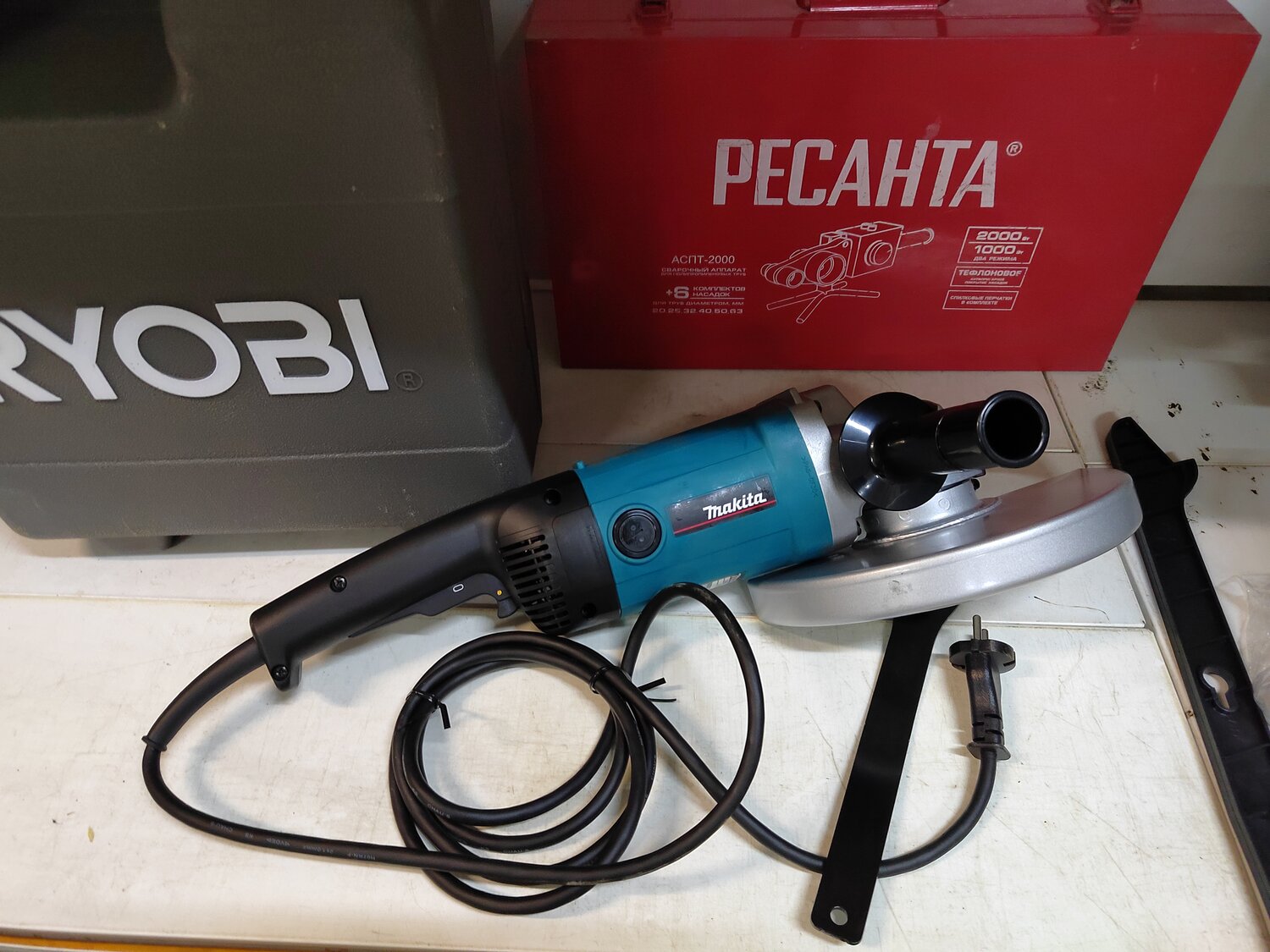 ушм makita 9069, ушм макита 230 9069s, болгарка makita, ушм макита, makita 9069
