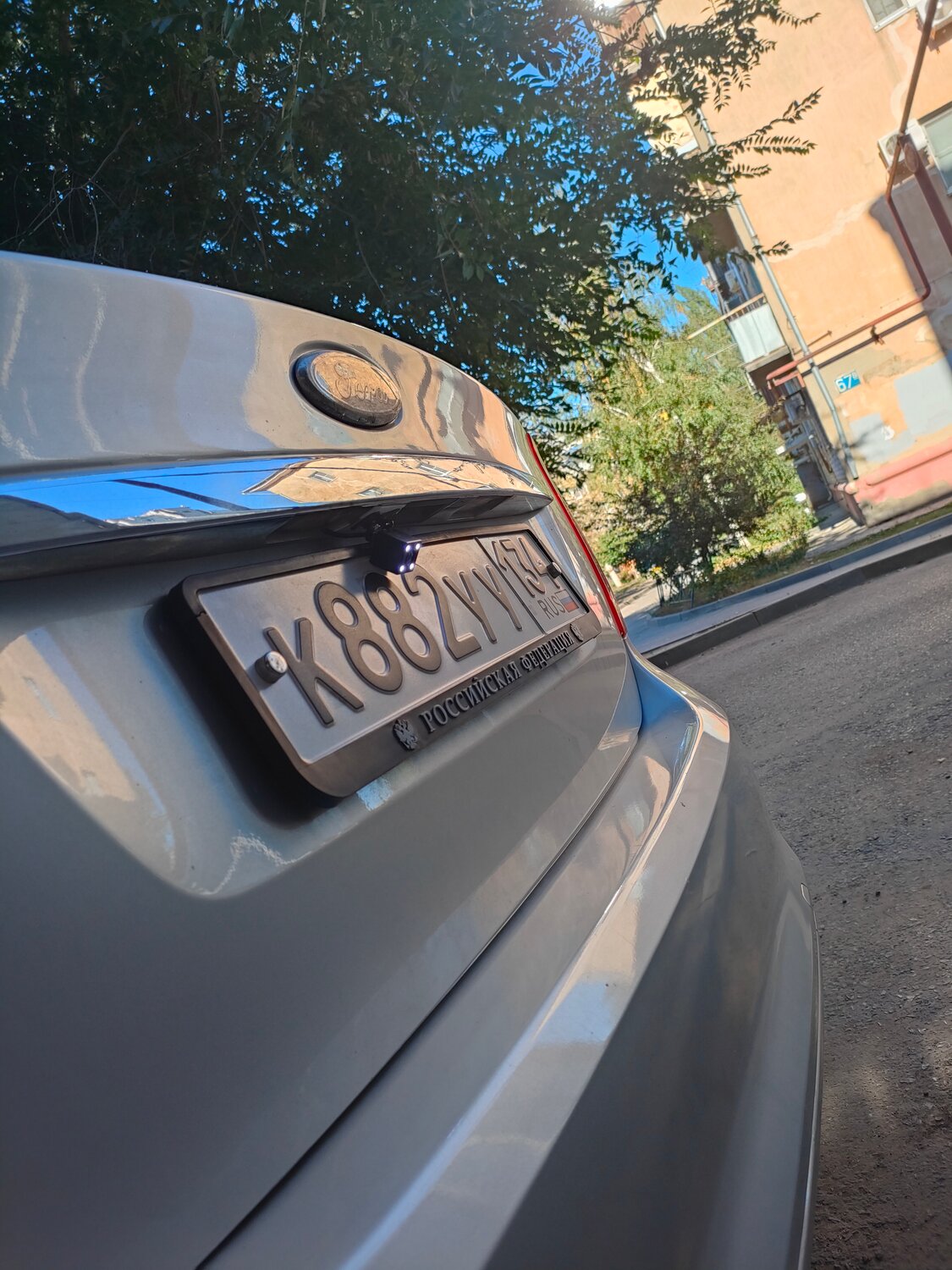 focus ford, номерная рамка фокус 2, номерные рамки солярис 1, форд фокус седан, форд фокус 2 хэтчбек рестайлинг