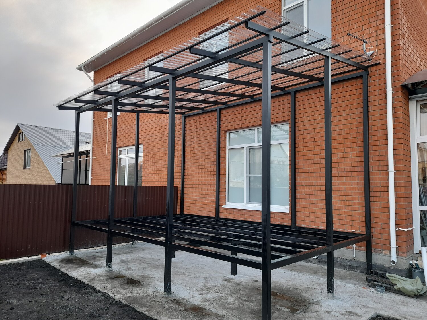 веранда из металлокаркаса, веранда из металла, каркас веранды из металла, каркас веранды из профильной трубы, веранда из профильной трубы