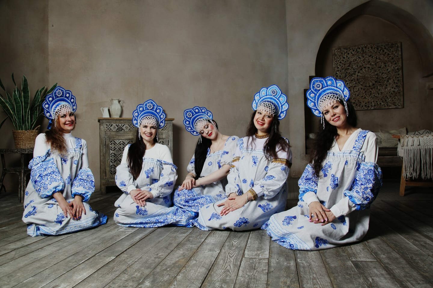 государственный ансамбль танца астраханский, шоу балет триумф, шоу балет снегурочки, народный костюм, танцевальные коллективы