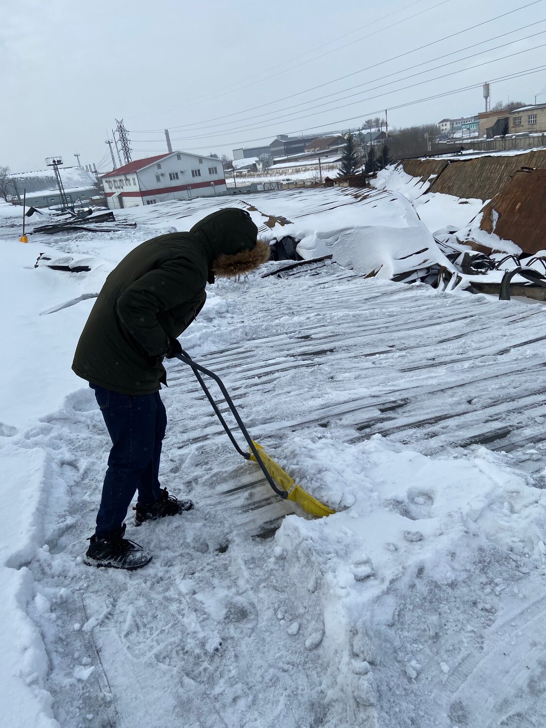 уборка снега, лопата снег, снег, чистка снега, снега россии
