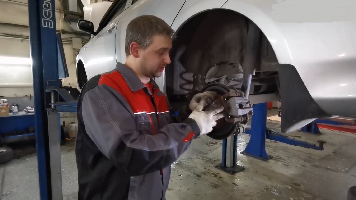 автосервис, техцентр, автотехцентр, техобслуживание авто, колодки в автосервисе