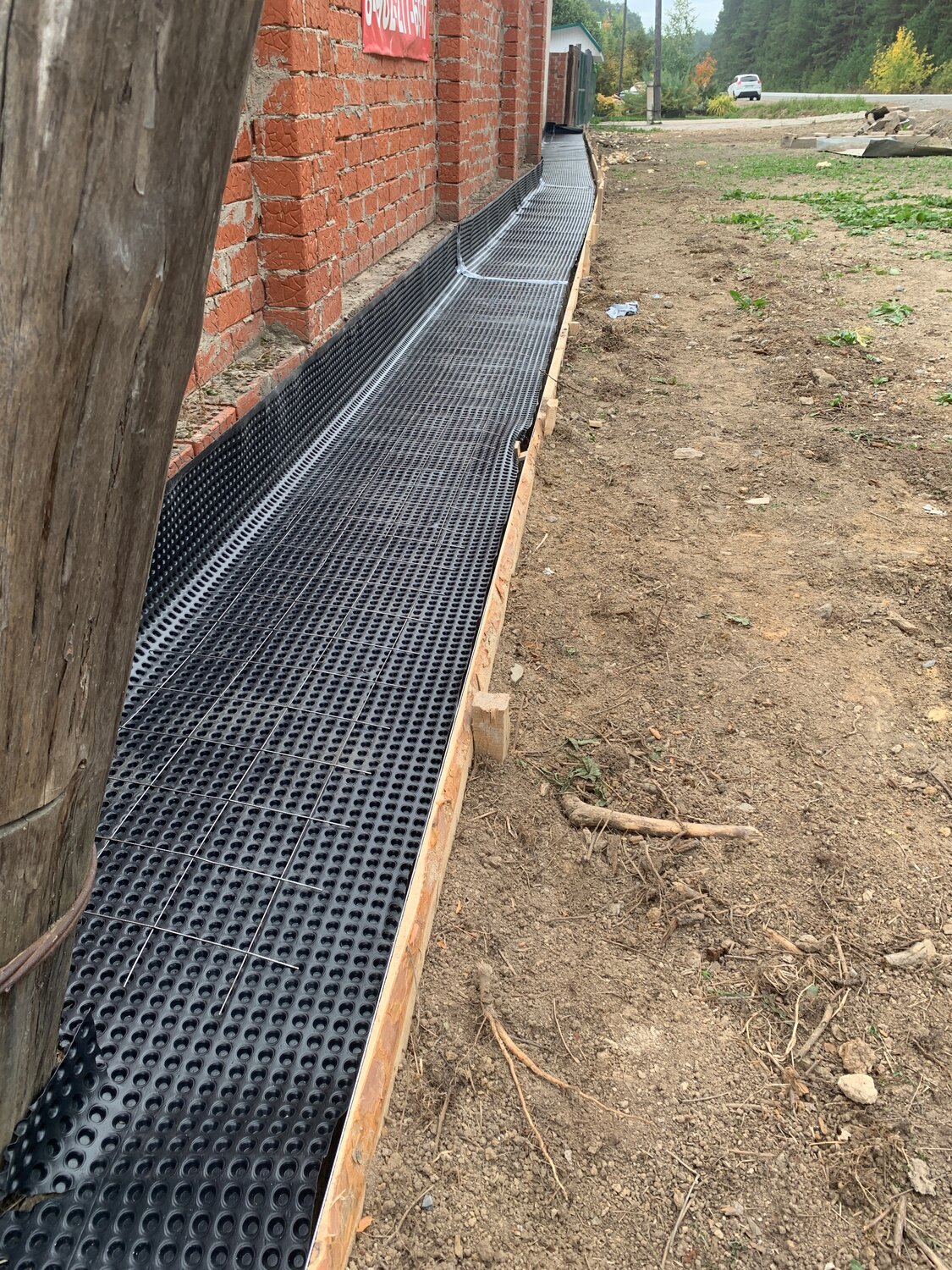 гидроизоляция отмостки технониколь, технониколь мембрана плантер отмостка, гидроизоляция отмостки, плантер технониколь отмостка, дренаж вокруг отмостки