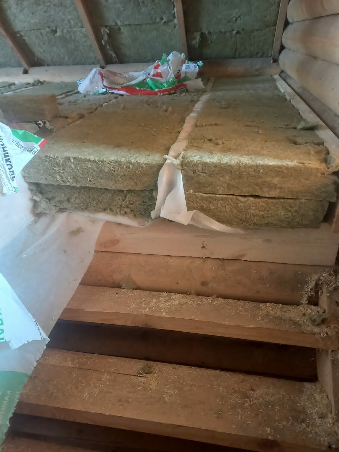 утепление пола деревянного дома снизу, утепление пола в бане, утепление пола в деревянном доме, утепление пола в доме, утепление пола в деревянном доме снизу