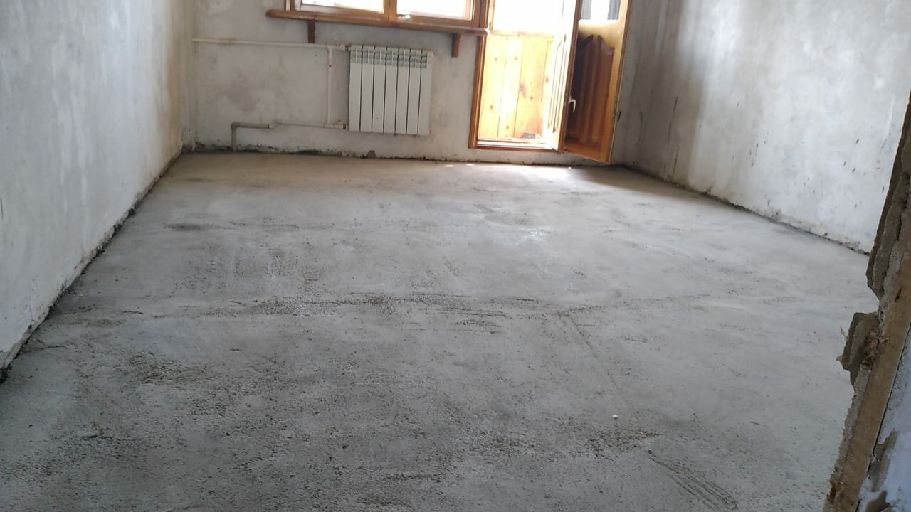 стяжка пола, бетонная стяжка пола, выравнивание пола в чистовой отделке, полусухая стяжка пола, полусухая стяжка