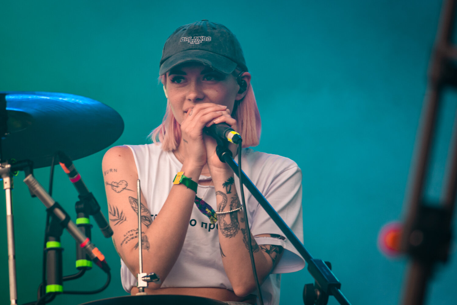хейли paramore 2019, девушка, alma - good vibes (feat tove styrke), певцы женщины, парень
