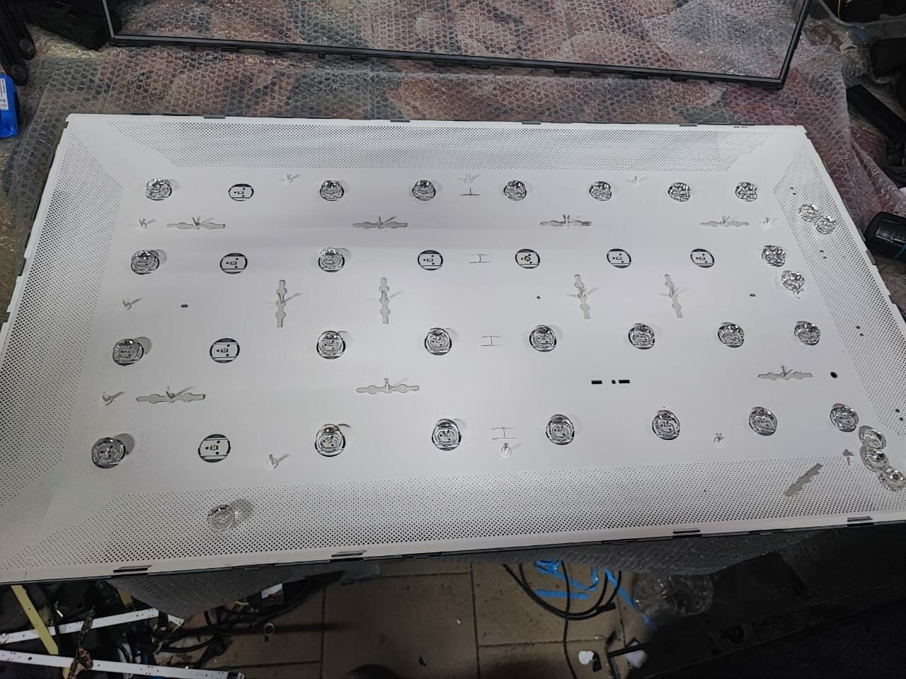 этикетка, виброизоляция, lg 39lb561v подсветка, техника, шумка