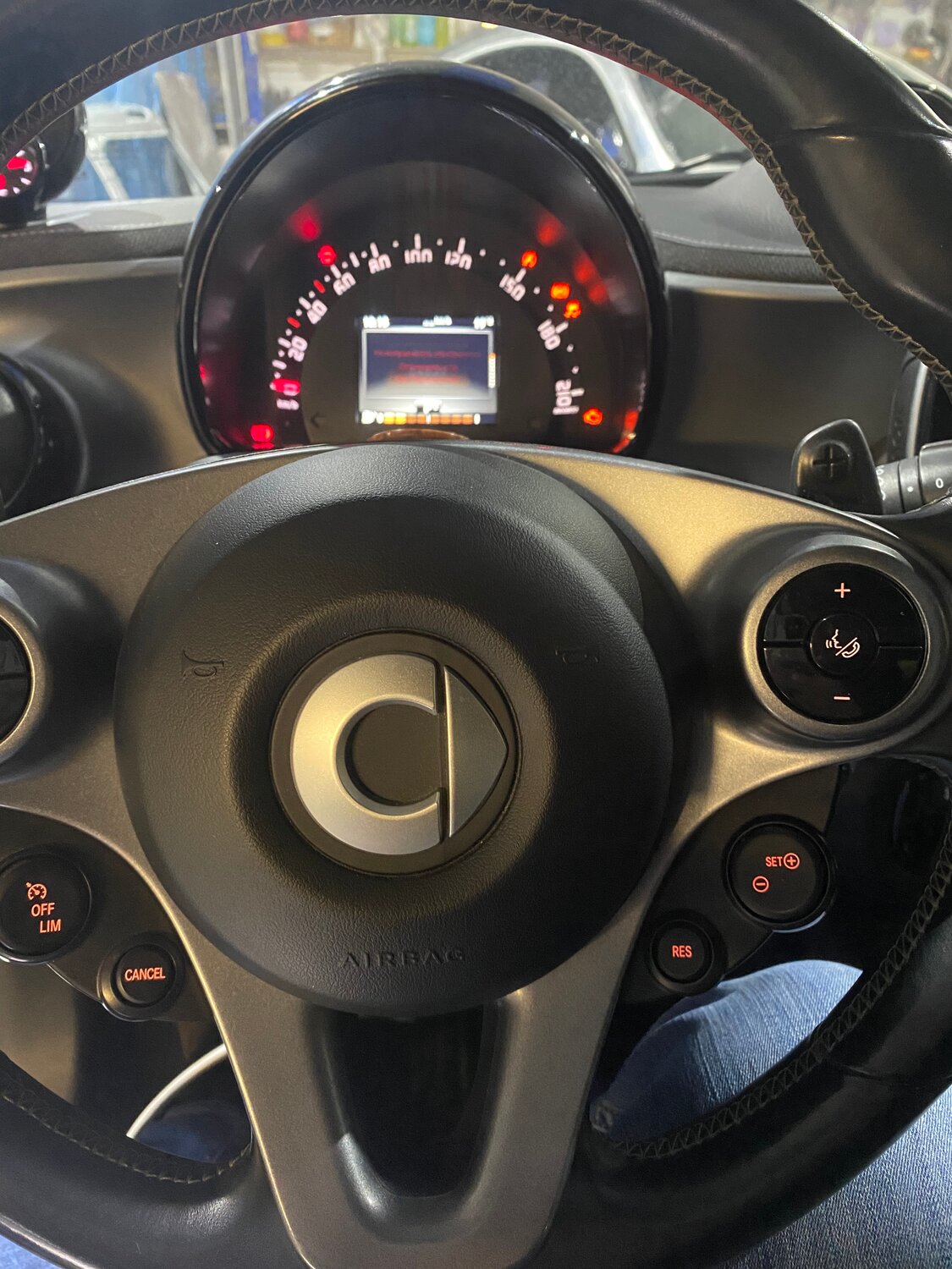 руль smart fortwo, руль smart 453 brabus, аксессуары для smart fortwo 453, smart fortwo 452, smart fortwo inside