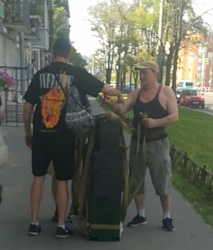 ноги, марат щукин спб 36, человек, грузчики, праздник в чехии 28 сентября