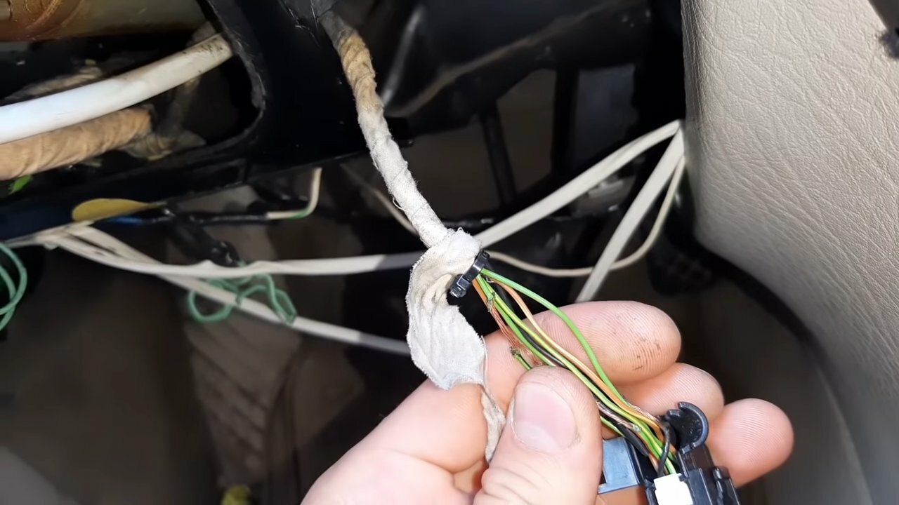 проводка багажника бмв е39, провода, проводка, подключение проводов, провода для кнопки птф акцент