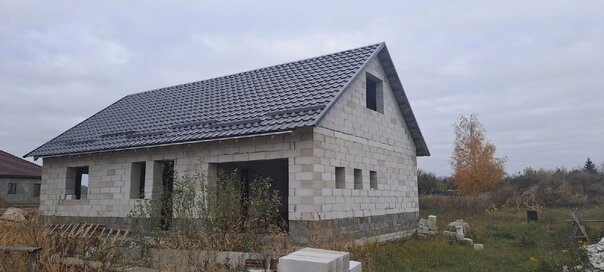 дом из пеноблоков, недостроенный дом, дом, дом в селе, одноэтажный дом