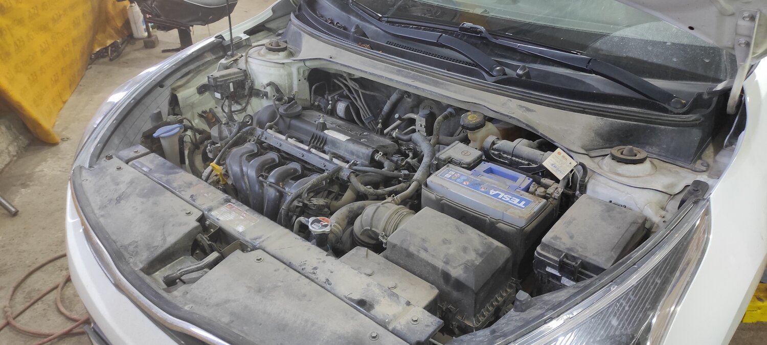 подкапотка kia ceed, hyundai solaris, распорка kia ceed 2.0, подкапотка hyundai solaris, подкапотка hyundai solaris 2