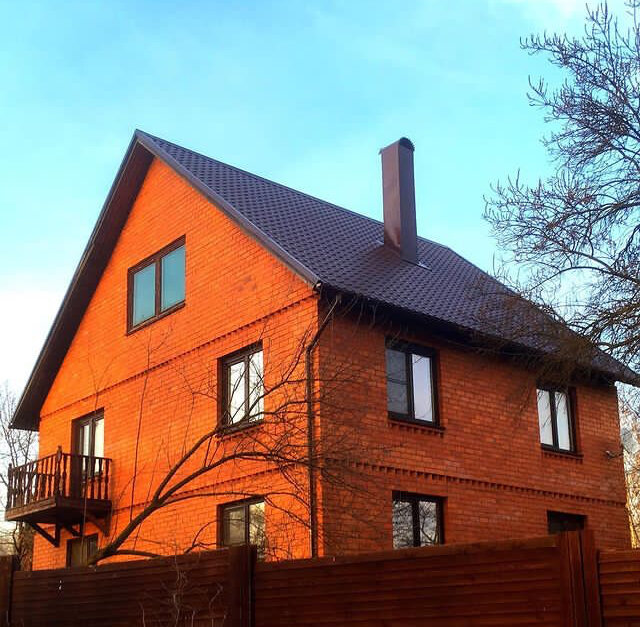 коттедж, дом в деревне, дом дача, кирпичный домик в поселке, дом коттедж