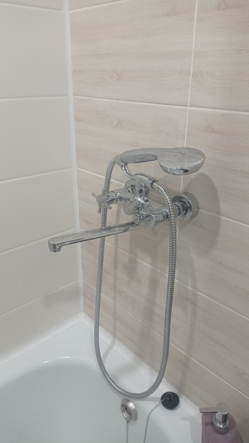 смеситель с душевой лейкой olive's sanitarias girona 01221gr, remer w34aec20ушевая система для ванны со смесителем, смеситель для ванной, смеситель logik vidima ba280aa, смеситель vidima wave ba417aa