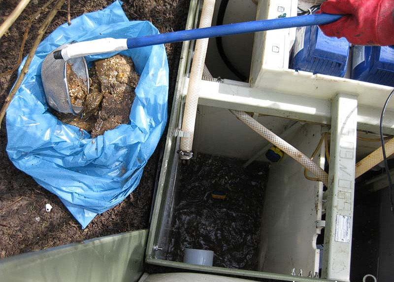 обслуживание септика, чистка септика, установка септика топас, септик топас, септик юнилос астра