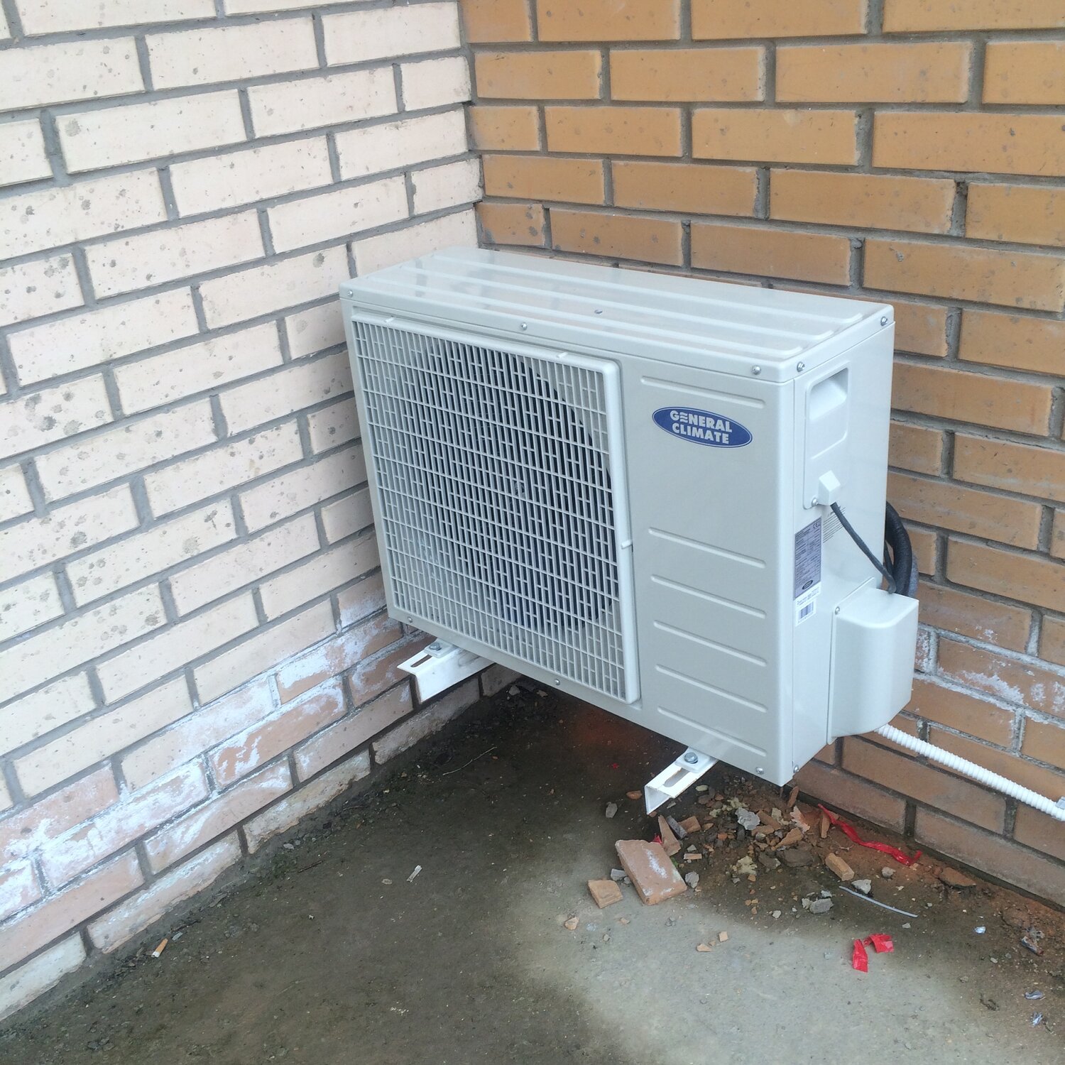 кондиционер оконный, кондиционеры сплит системы, установка кондиционера, кондиционер наружный блок, монтаж кондиционера