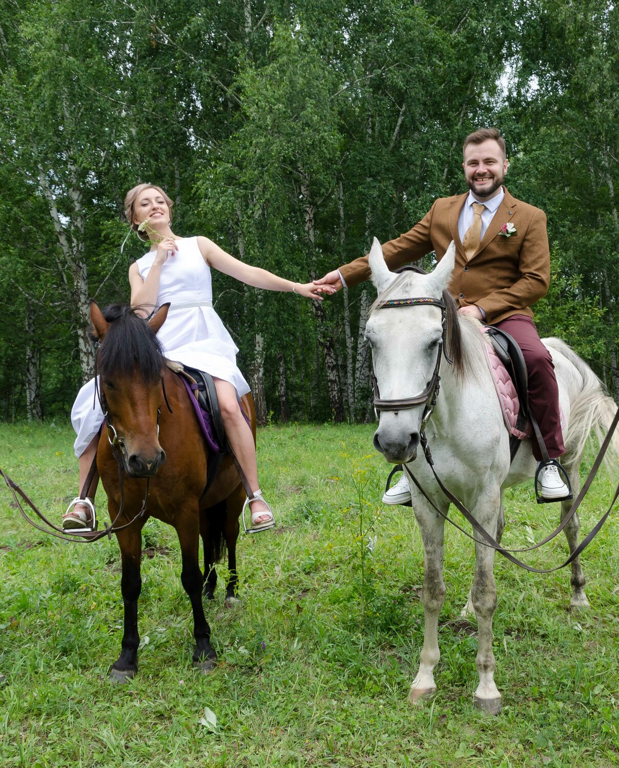 прогулка на лошадях, свадебная прогулка на лошадях, фотосессия на лошадях, свадьба, конные прогулки