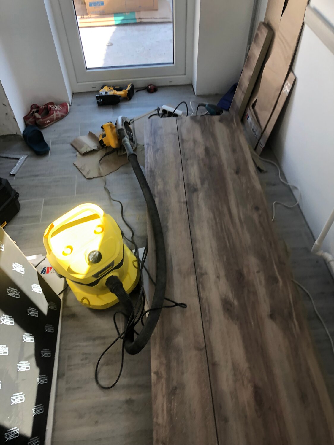 ламинат, профессиональная уборка, пылесос karcher wd, уборка квартир, генеральная уборка