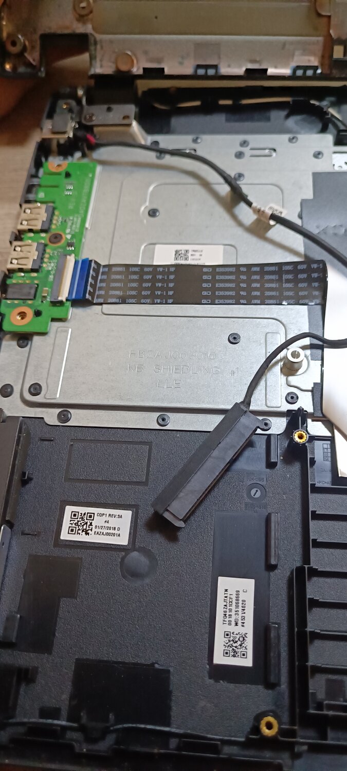 жесткий диск в ноутбуке, dell inspiron 15 жесткий диск, ноутбук acer aspire, ремонт ноутбуков, процессор в ноутбуке