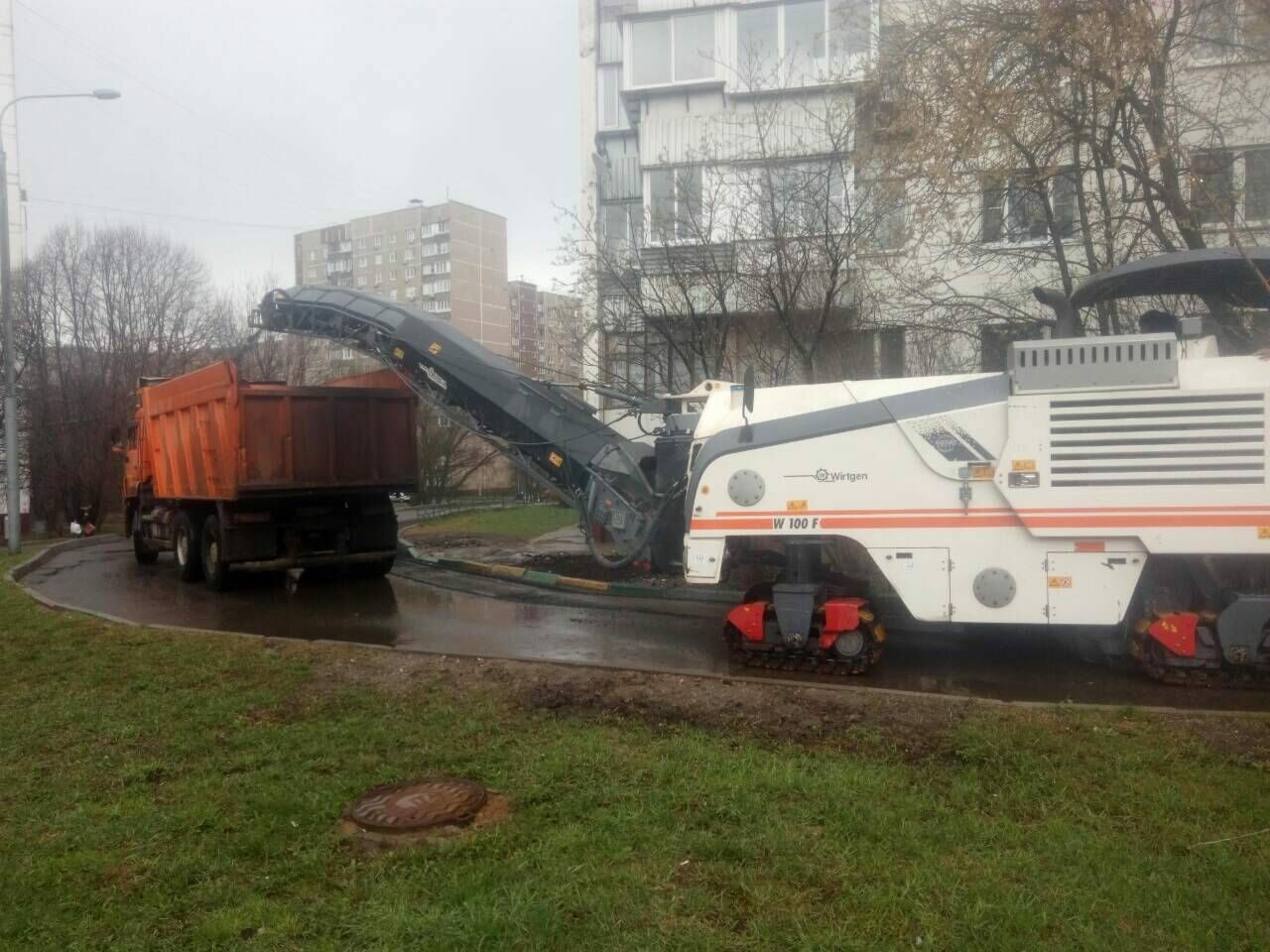 фреза wirtgen, дорожная фреза wirtgen, фреза wirtgen w130cf, дорожная фреза wirtgen w100f синяя, фреза дорожная