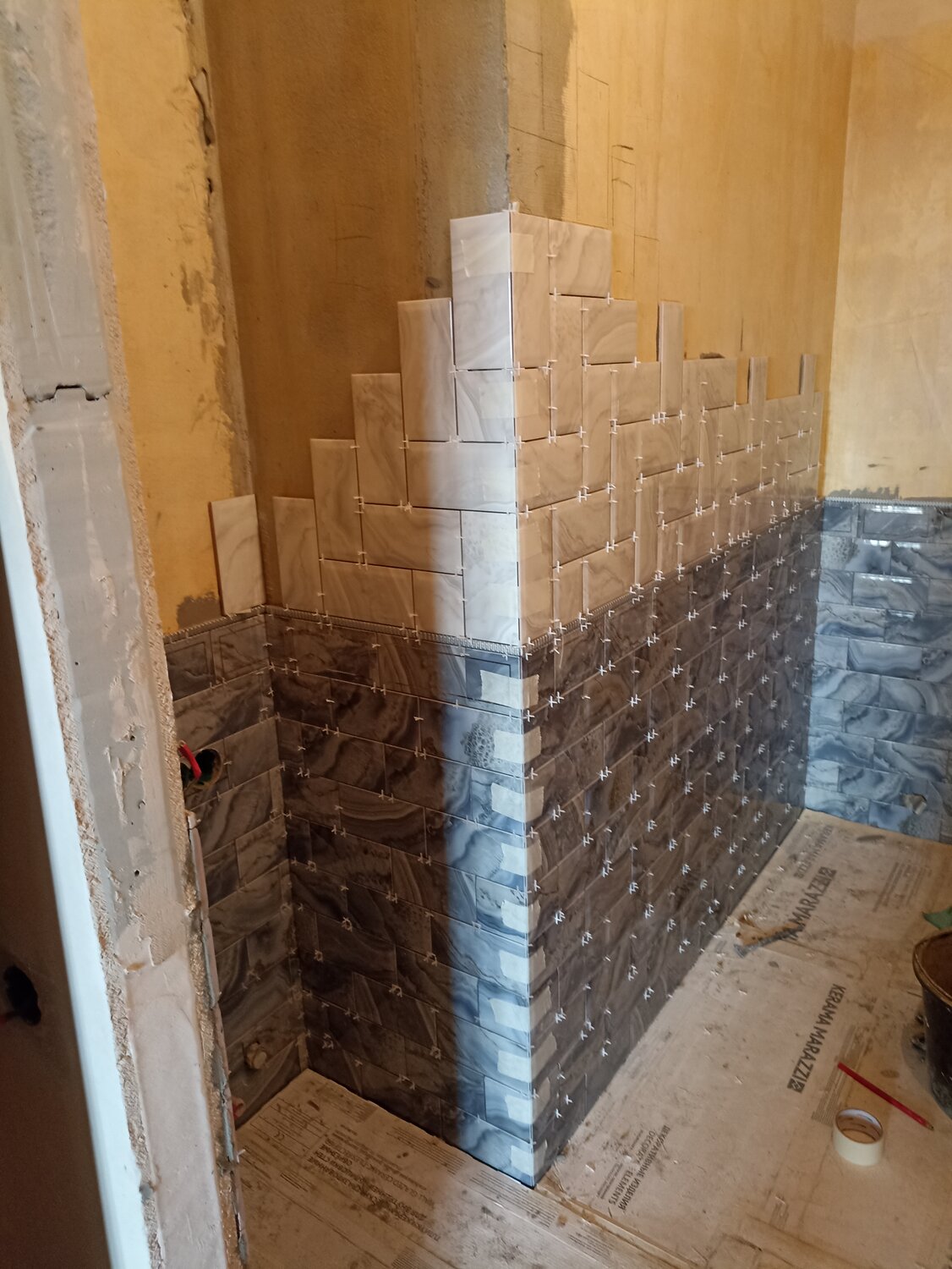 клей для гипсовой плитки под кирпич, декоративный гипсовый кирпич, облицовка печи керамической плиткой, декоративная плитка под кирпич, облицовка плиткой