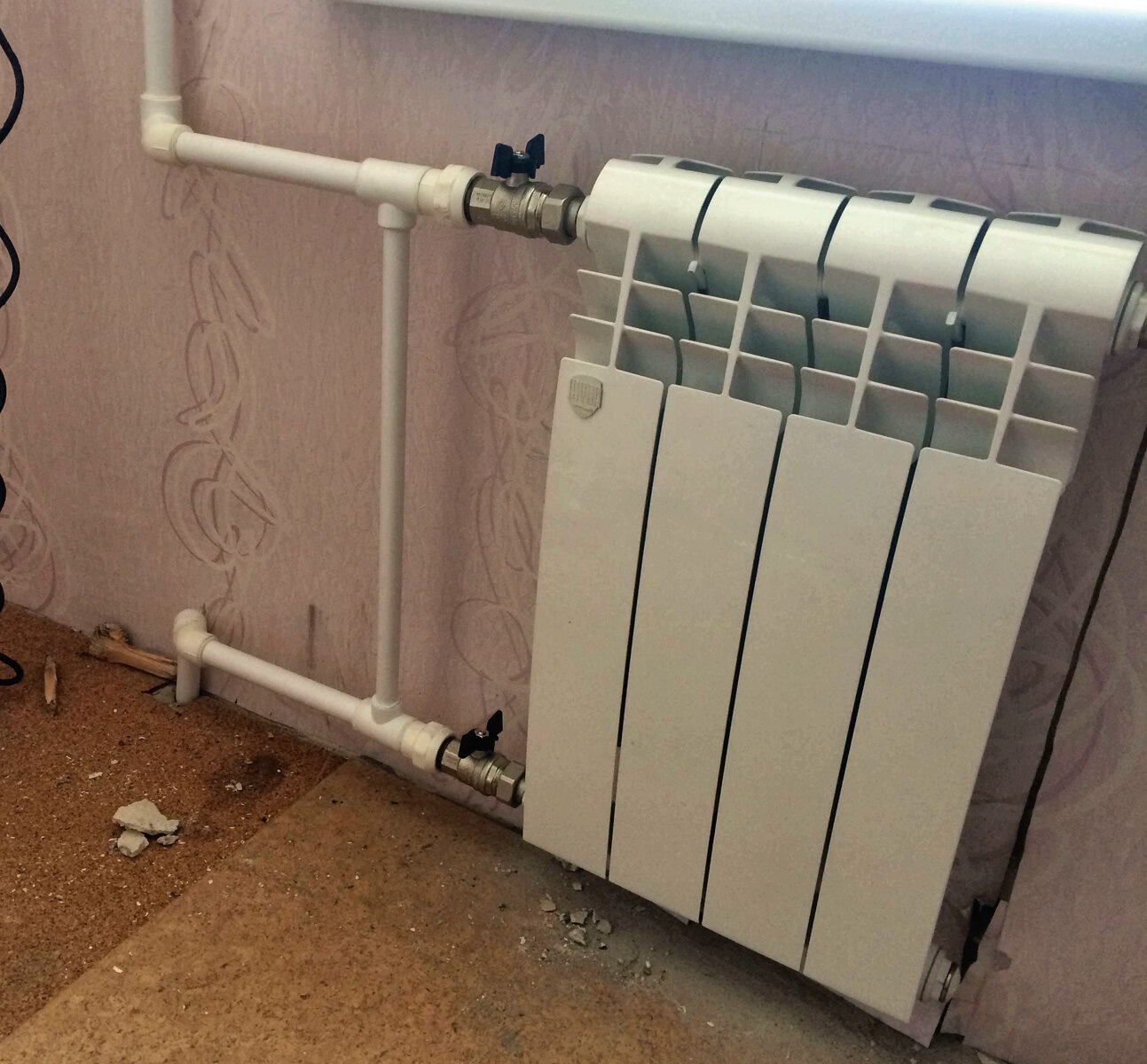 монтаж батарей отопления, монтаж радиаторов отопления, замена батарей отопления в квартире, замена радиатора отопления в квартире, дополнительный радиатор отопления
