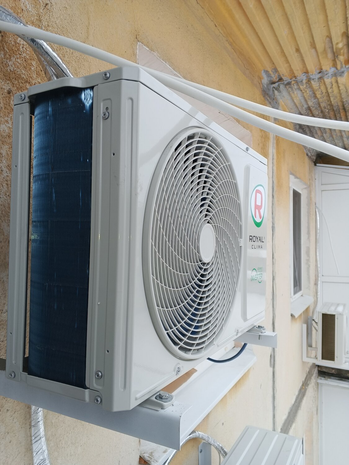 кондиционеры сплит системы, кондиционер royal clima, наружный блок кондиционера, кондиционер монтаж, сплит кондиционер