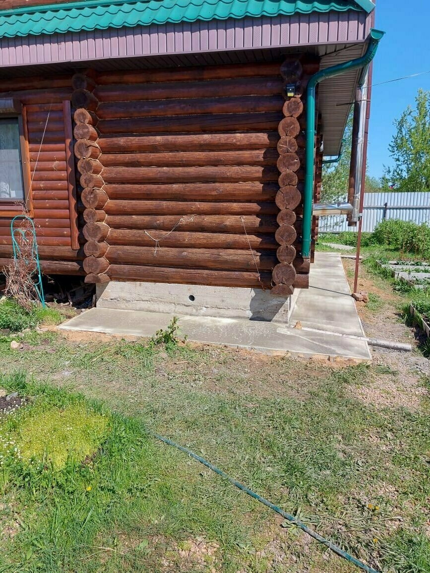 деревянный дом в деревне, дом дача, дачный дом, деревенский дом рубленный, дома в деревне