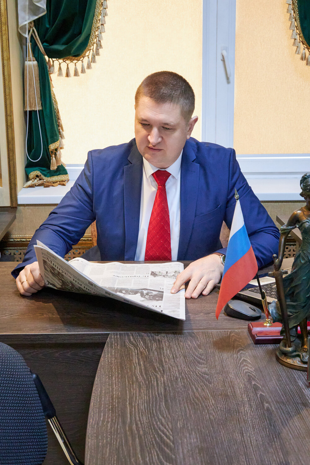 мужчина, адвокатский кабинет шпай александра ивановича, тараборин роман сергеевич екатеринбург, токарев сергей игоревич, шмарин александр анатольевич оренбург