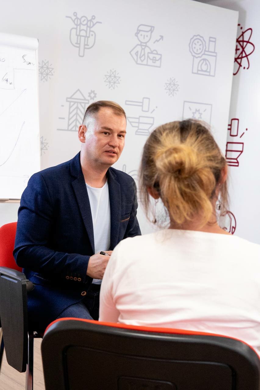 бизнес коуч, бизнес консалтинг, мужчина, мужчина бизнес, бизнес консультант