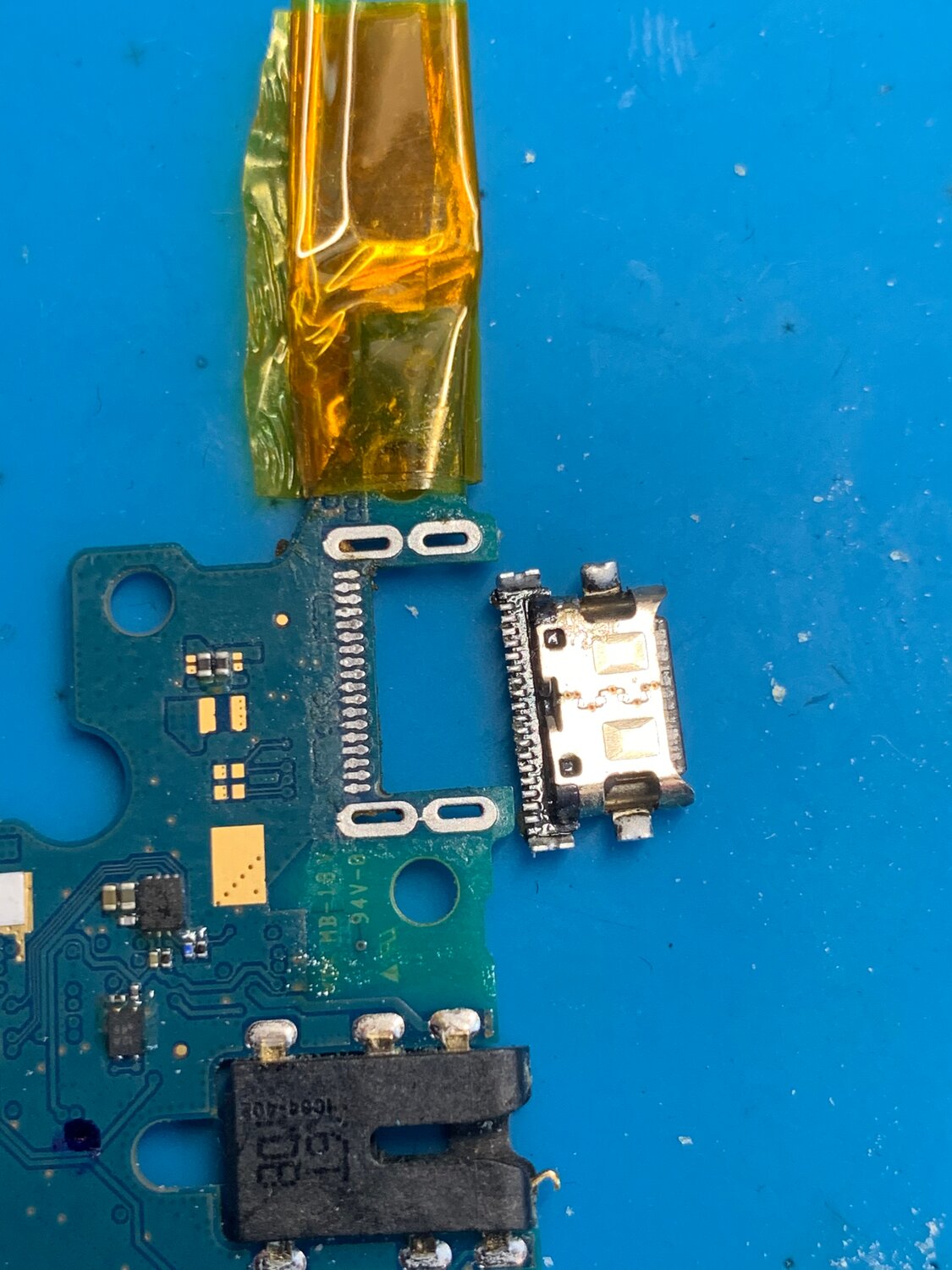 samsung j250 charger ways, электроника, samsung 3322 display, разъем зарядки телефона, зарядка телефона