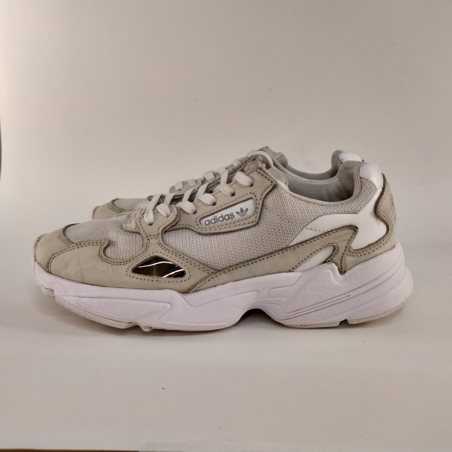 кроссовки женские, кроссовки fila, кроссовки, кроссовки falcon adidas, кроссовки женские fila