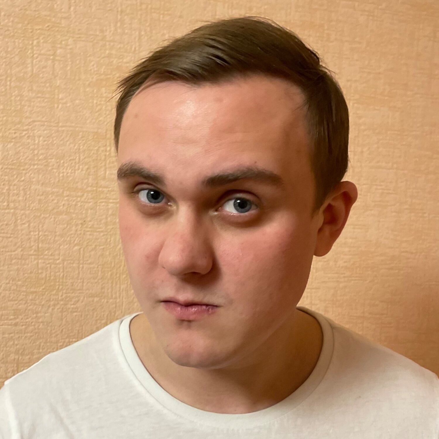 Виктор Ларин
