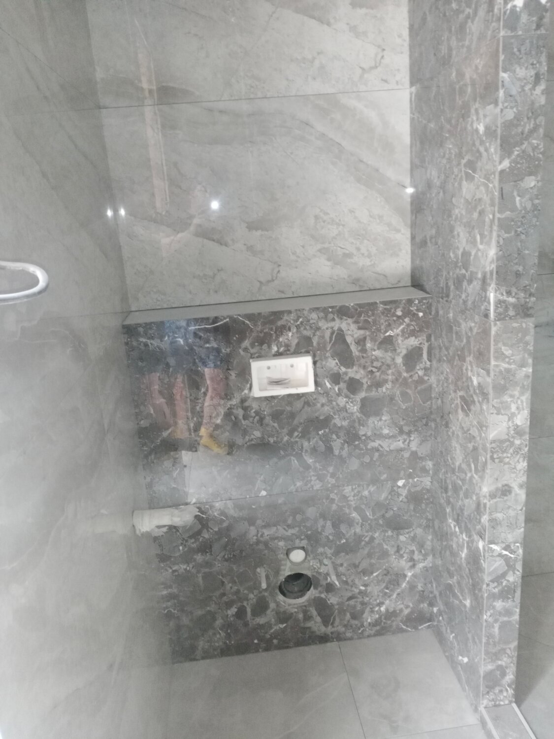 soapstone (талькохлорит), ванная комната из мрамора, стена в ванной комнате из кварцита, сан узел, санузел под ключ