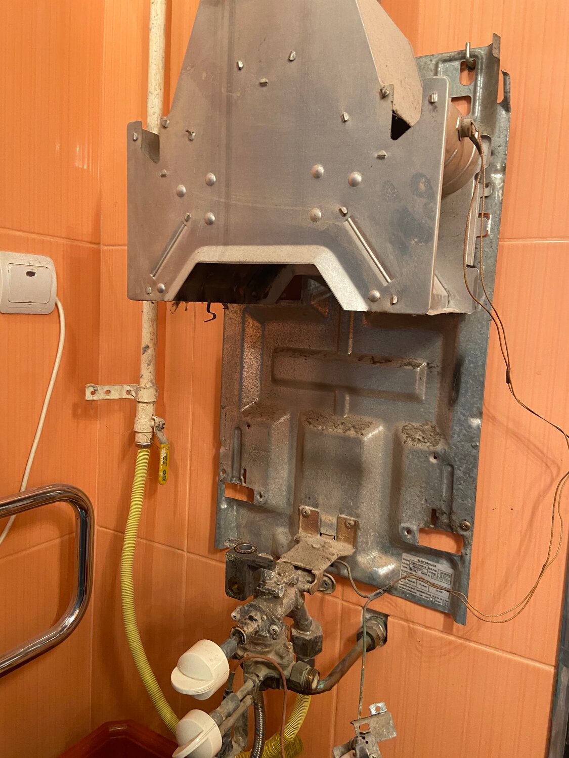 газовая колонка нева, газовая колонка нева 5013, газовая колонка gorenje gwh, колонка газовая, юнкерс газовая колонка модели автомат