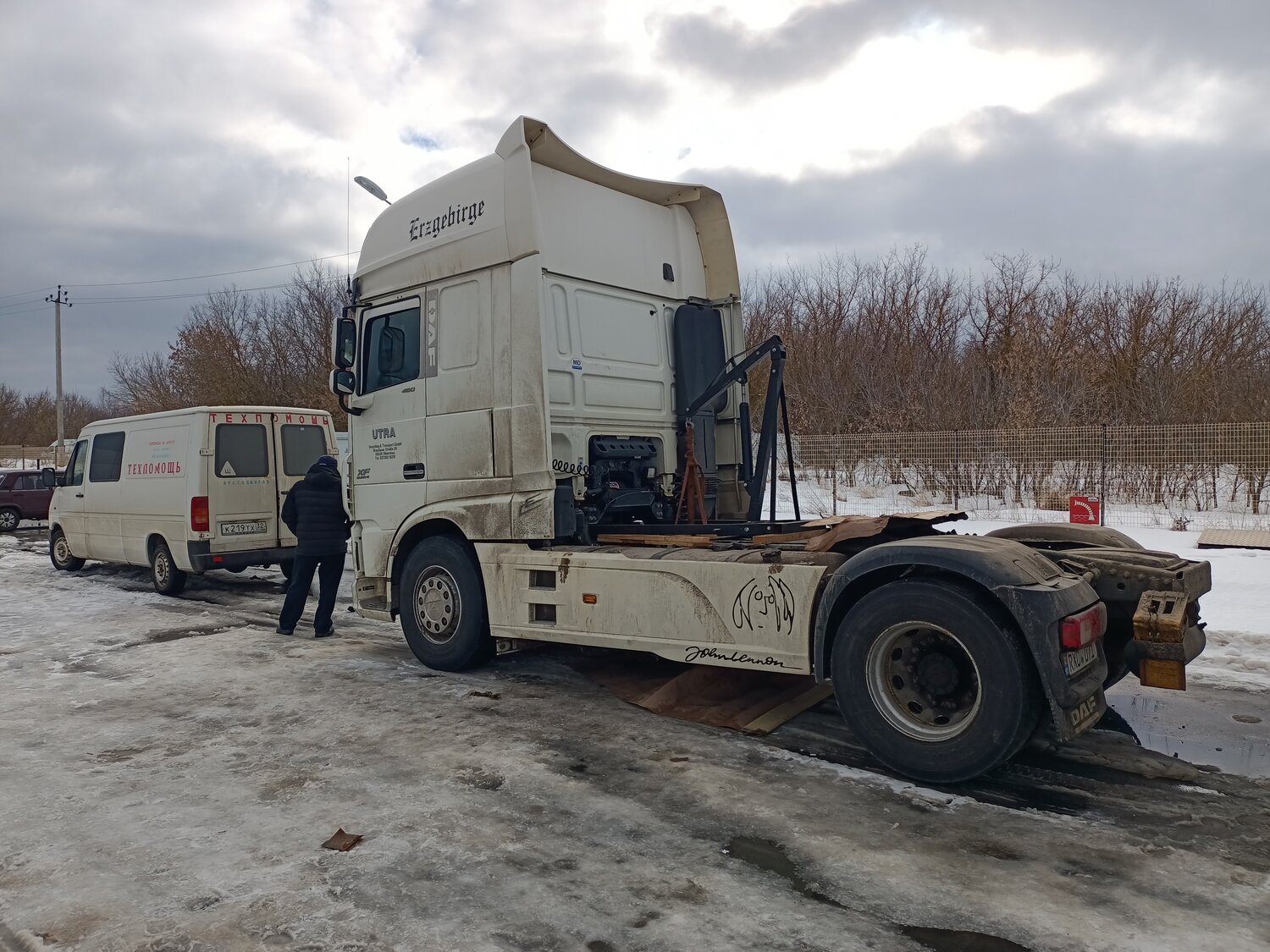 тягач, тягач daf, тягач daf 2017 года, седельный тягач вольво vnl, европейские тягачи